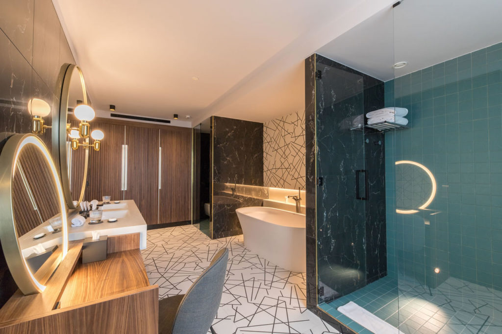 SOFIA_Gallery_Rooms_IAmSoSuite_06